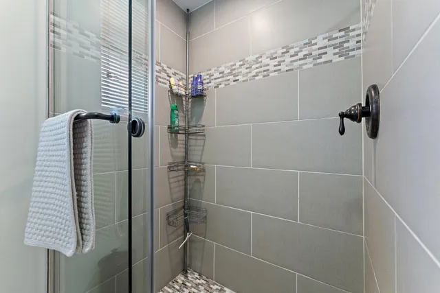 $3,800 | 1127 East Seminole Avenue, Unit 4B, Jupiter, FL 33477