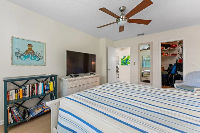 $3,800 | 1127 East Seminole Avenue, Unit 4B, Jupiter, FL 33477