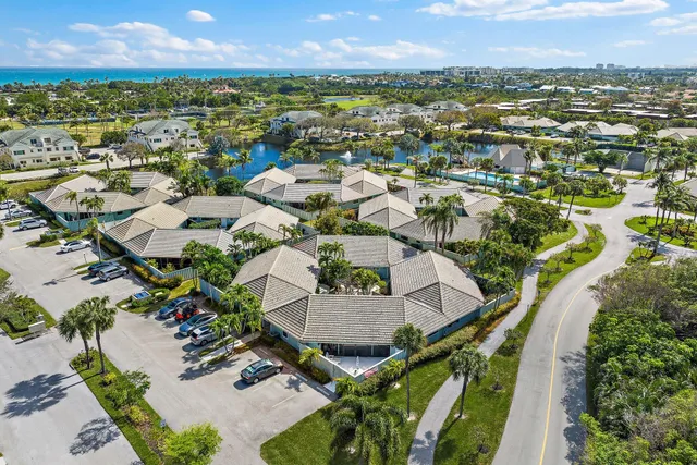 $3,800 | 1127 East Seminole Avenue, Unit 4B, Jupiter, FL 33477