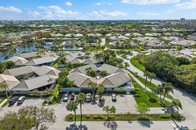 $3,800 | 1127 East Seminole Avenue, Unit 4B, Jupiter, FL 33477