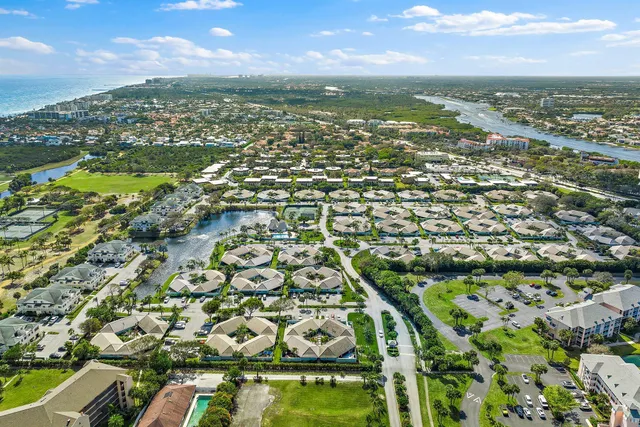 $3,800 | 1127 East Seminole Avenue, Unit 4B, Jupiter, FL 33477