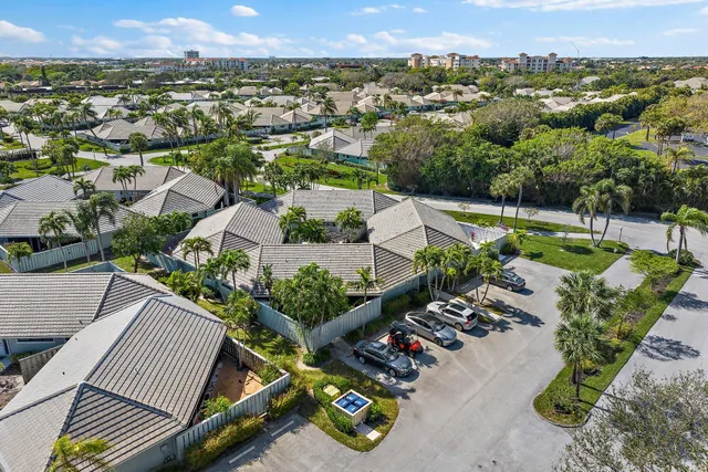 $3,800 | 1127 East Seminole Avenue, Unit 4B, Jupiter, FL 33477