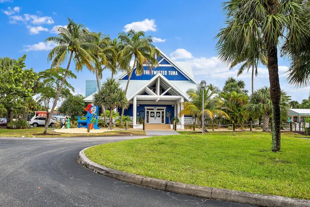 $3,800 | 1127 East Seminole Avenue, Unit 4B, Jupiter, FL 33477