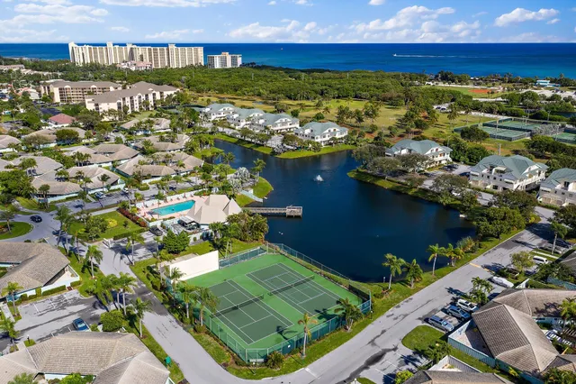 $3,800 | 1127 East Seminole Avenue, Unit 4B, Jupiter, FL 33477