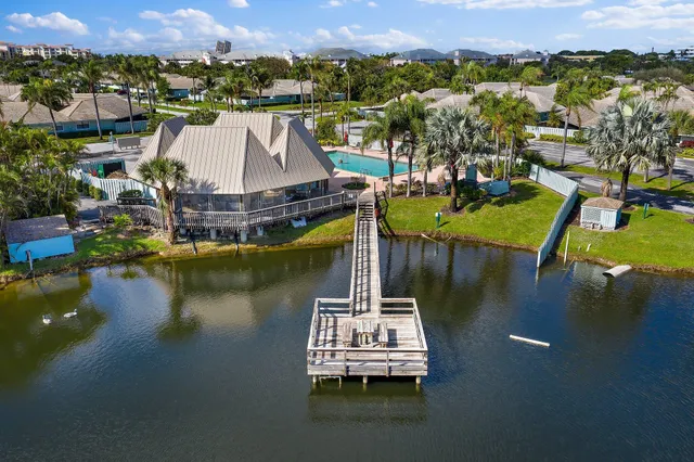 $3,800 | 1127 East Seminole Avenue, Unit 4B, Jupiter, FL 33477