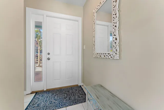 $3,800 | 1127 East Seminole Avenue, Unit 4B, Jupiter, FL 33477