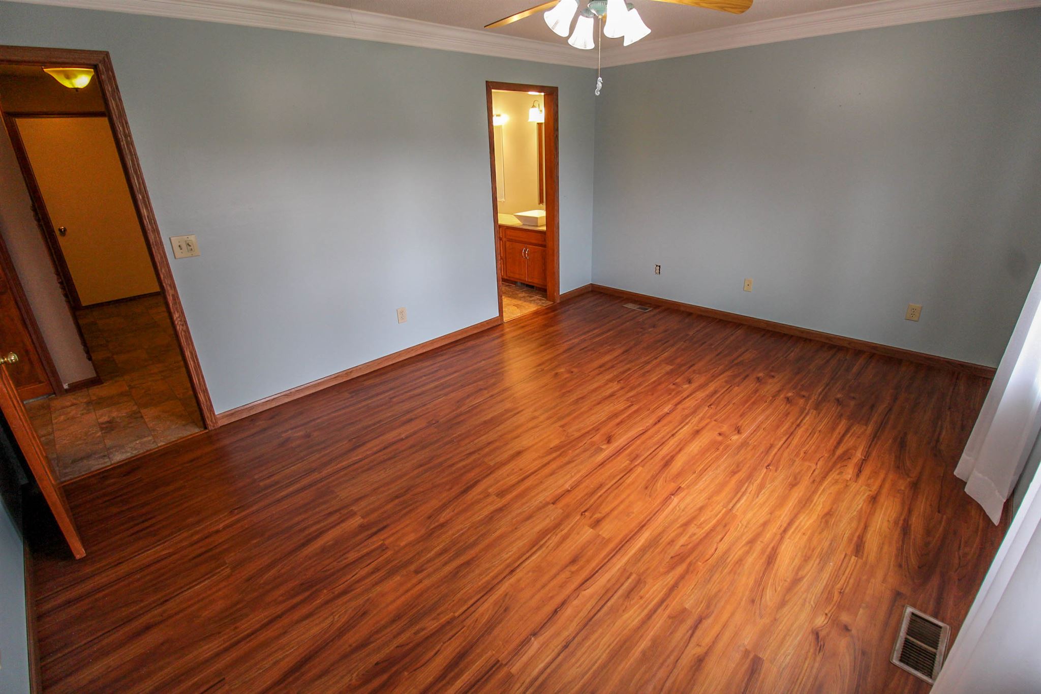 517 Wyss Ridge Drive Fort Wayne, IN 46819 - Photo 11 of 31 Gallery Image 11