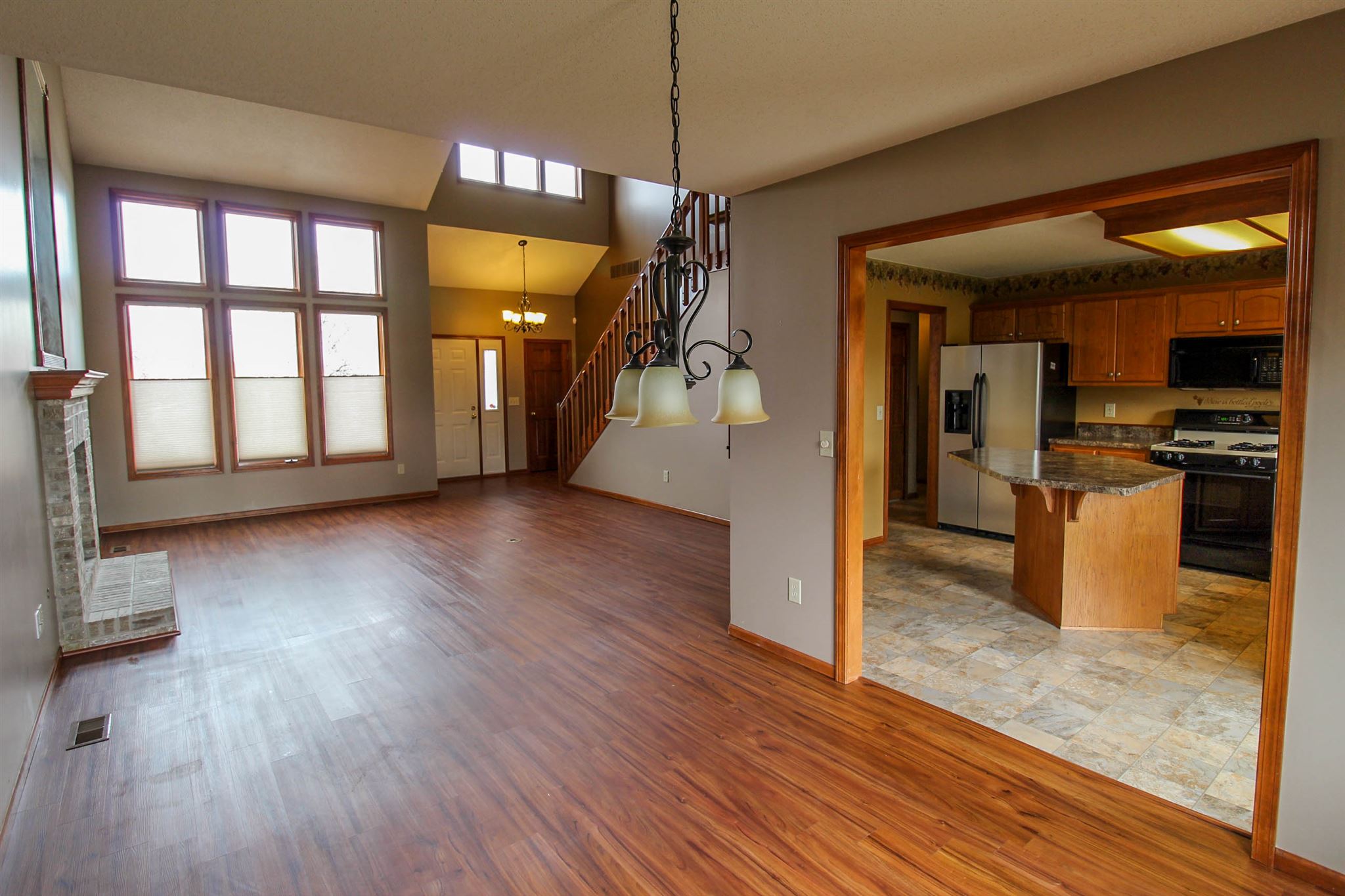 517 Wyss Ridge Drive Fort Wayne, IN 46819 - Photo 5 of 31 Gallery Image 5