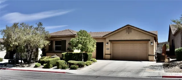 $775,000 | 220 Palmetto Pointe Drive, Henderson, NV 89012