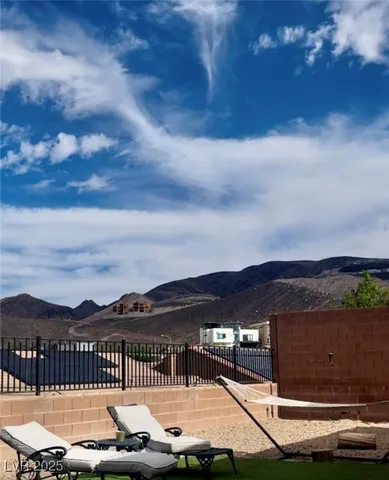 $775,000 | 220 Palmetto Pointe Drive, Henderson, NV 89012