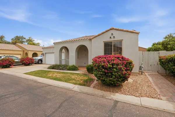 $2,750 | 2047 South Jefferson, Mesa, AZ 85209