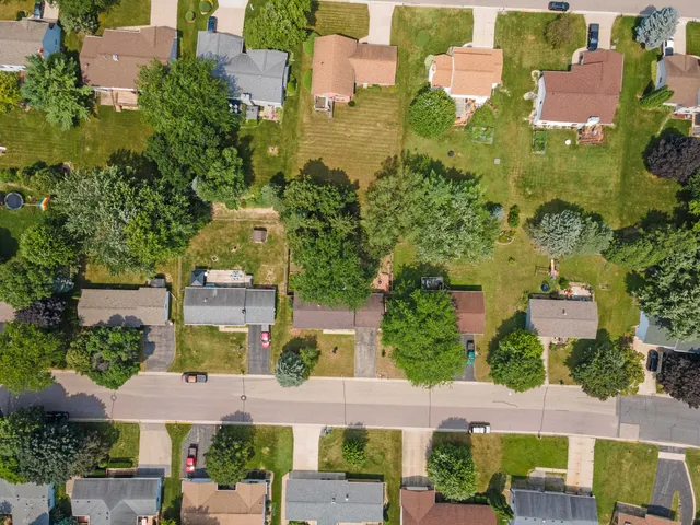 $380,000 | 620 Acker Parkway, DeForest, WI 53532