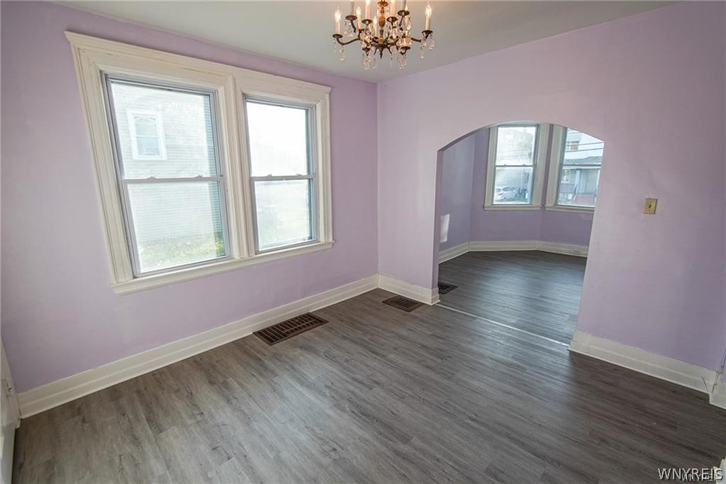 263 Sumner Place Buffalo, NY 14211 - Photo 11 of 43