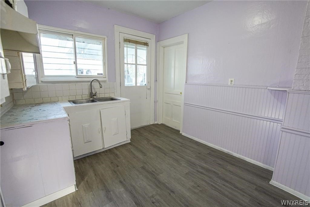 263 Sumner Place Buffalo, NY 14211 - Photo 15 of 43