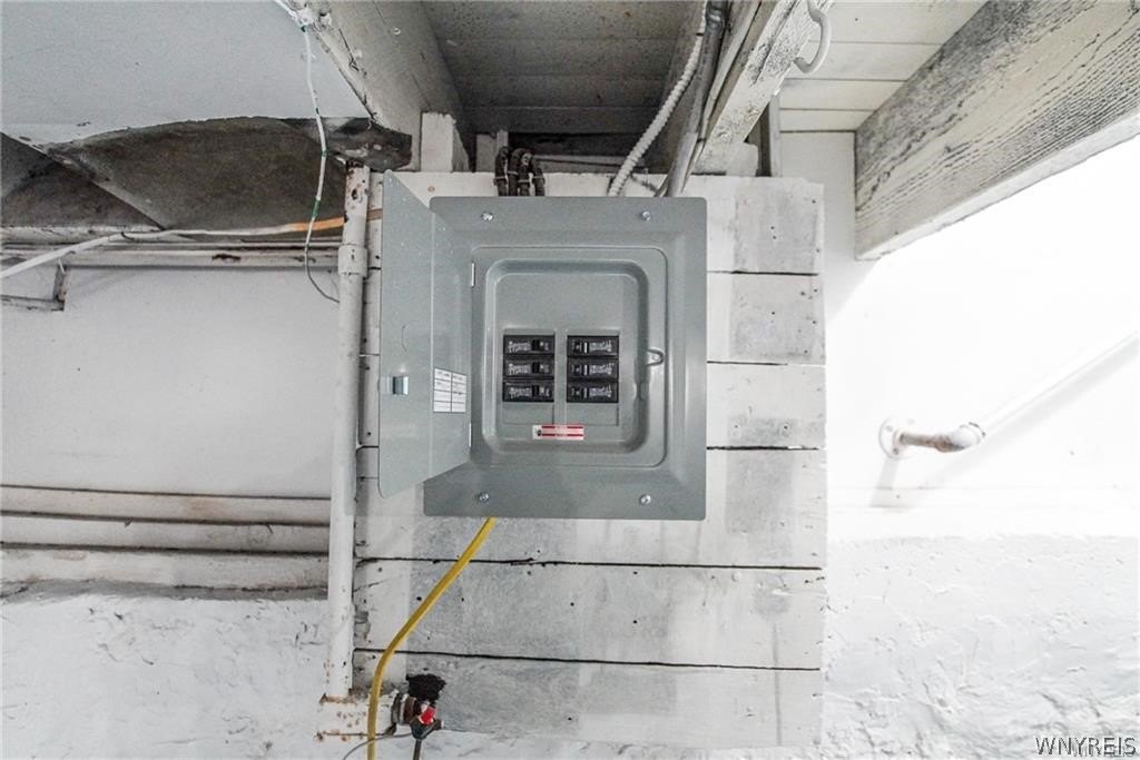 263 Sumner Place Buffalo, NY 14211 - Photo 34 of 43