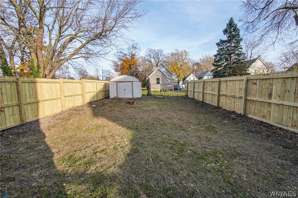 263 Sumner Place Buffalo, NY 14211 - Photo 36 of 43