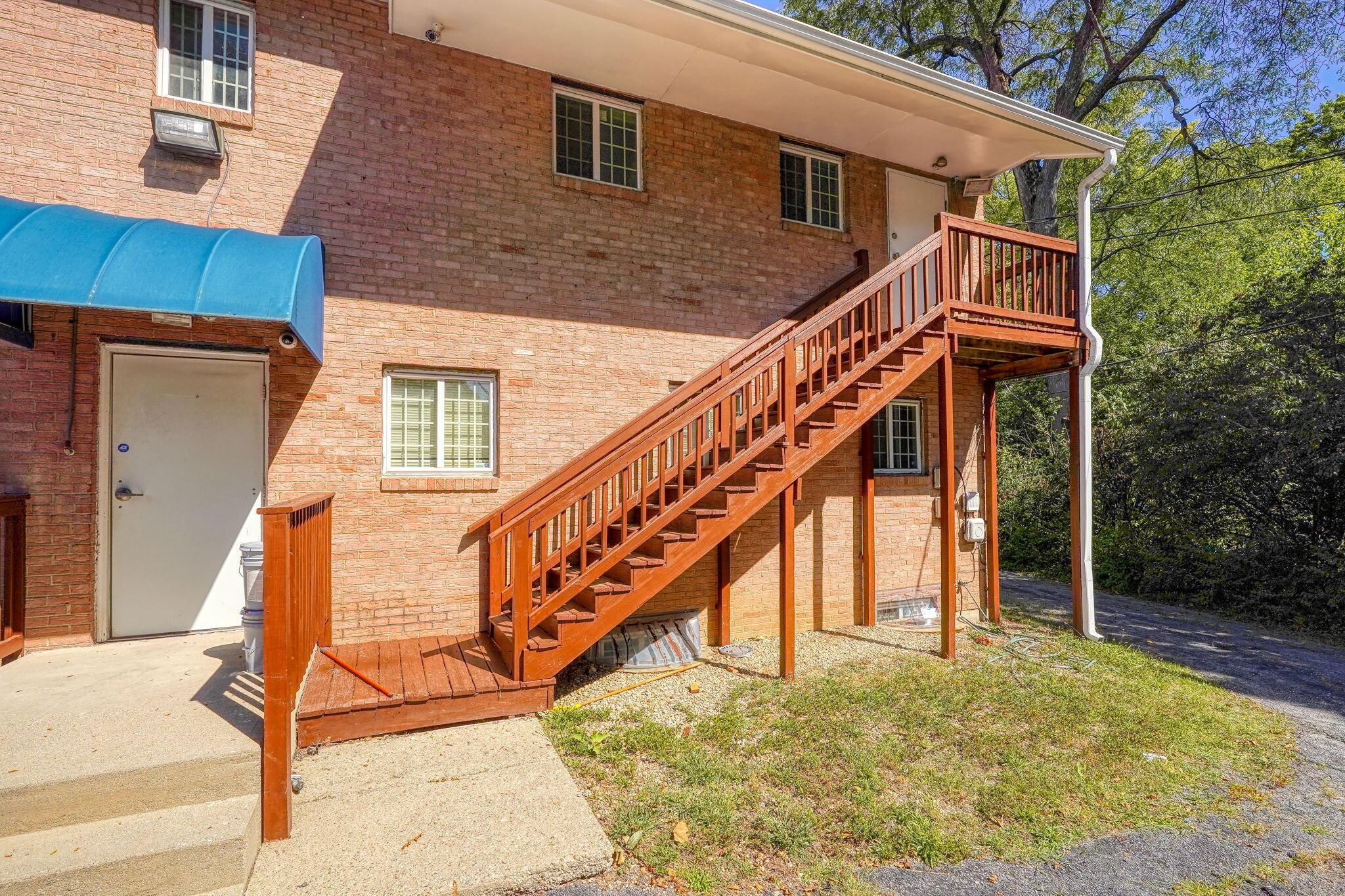 2505 Woodley Road Columbus, OH 43231 - Photo 9 of 70 2505 Woodley Rd (10)