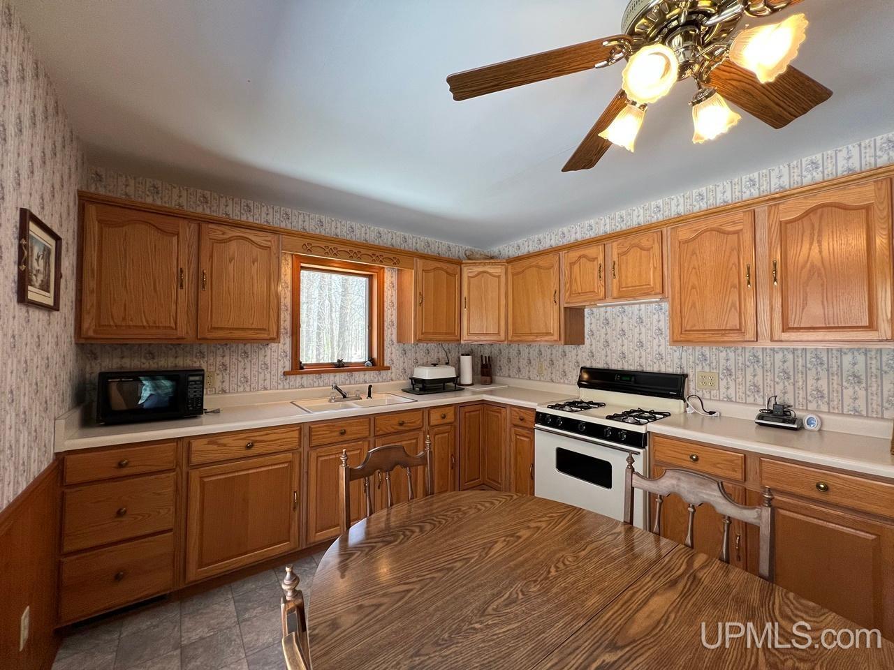 1462 Flowage Road Park Falls, WI 54552 - Photo 2 of 6 Gallery Image 2