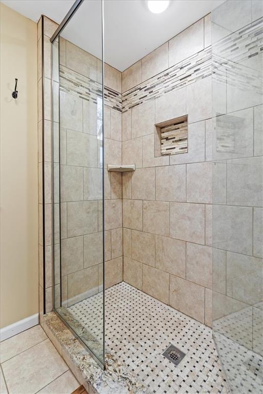 250 West Chapel Ridge Road Pittsburgh, PA 15238 - Photo 14 of 22 Gallery Image 14