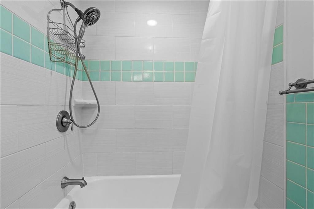 250 West Chapel Ridge Road Pittsburgh, PA 15238 - Photo 20 of 22 Gallery Image 20