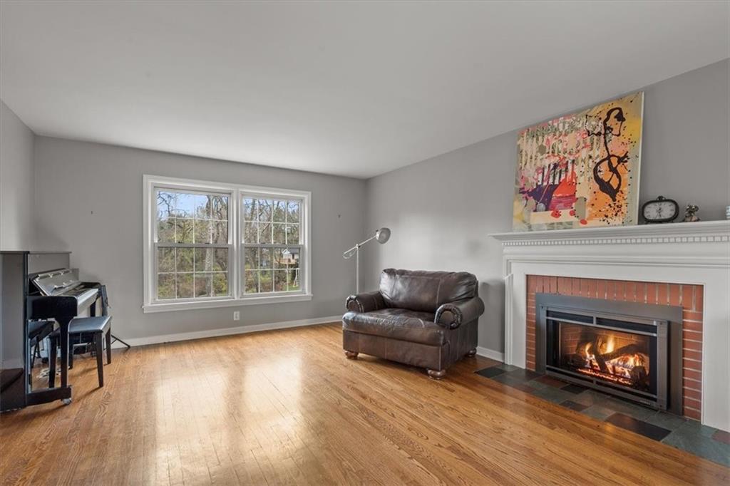 250 West Chapel Ridge Road Pittsburgh, PA 15238 - Photo 2 of 22 Gallery Image 2