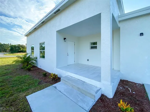 $485,000 | 2401-2403 Joe Avenue South, Lehigh Acres, FL 33973