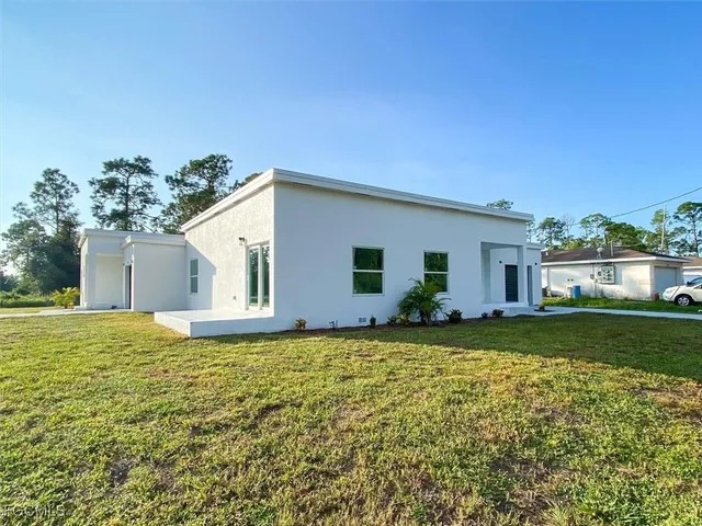 $485,000 | 2401-2403 Joe Avenue South, Lehigh Acres, FL 33973
