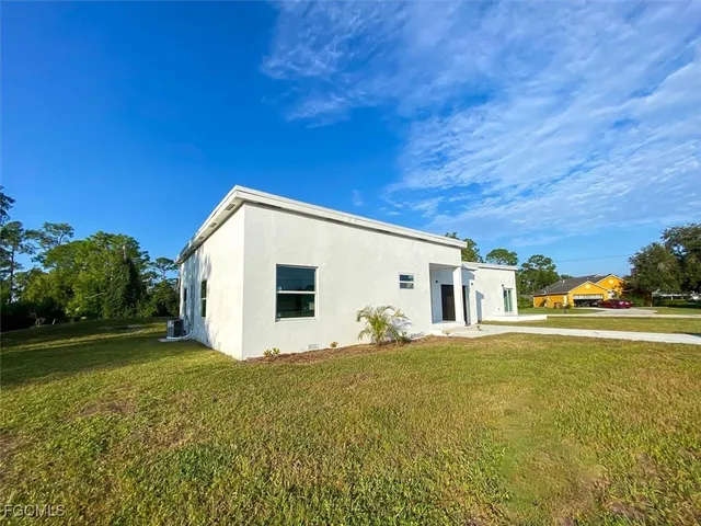 $485,000 | 2401-2403 Joe Avenue South, Lehigh Acres, FL 33973