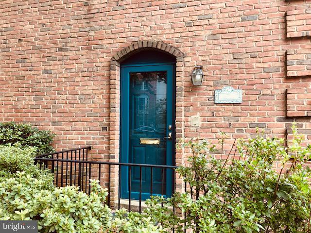 6741 Towne Lane Road McLean, VA 22101 - Photo 2 of 46 Gallery Image 2