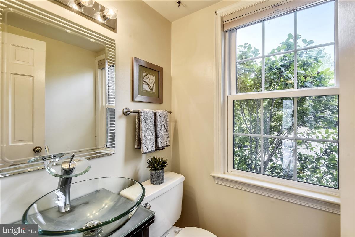 6741 Towne Lane Road McLean, VA 22101 - Photo 16 of 46 Gallery Image 16