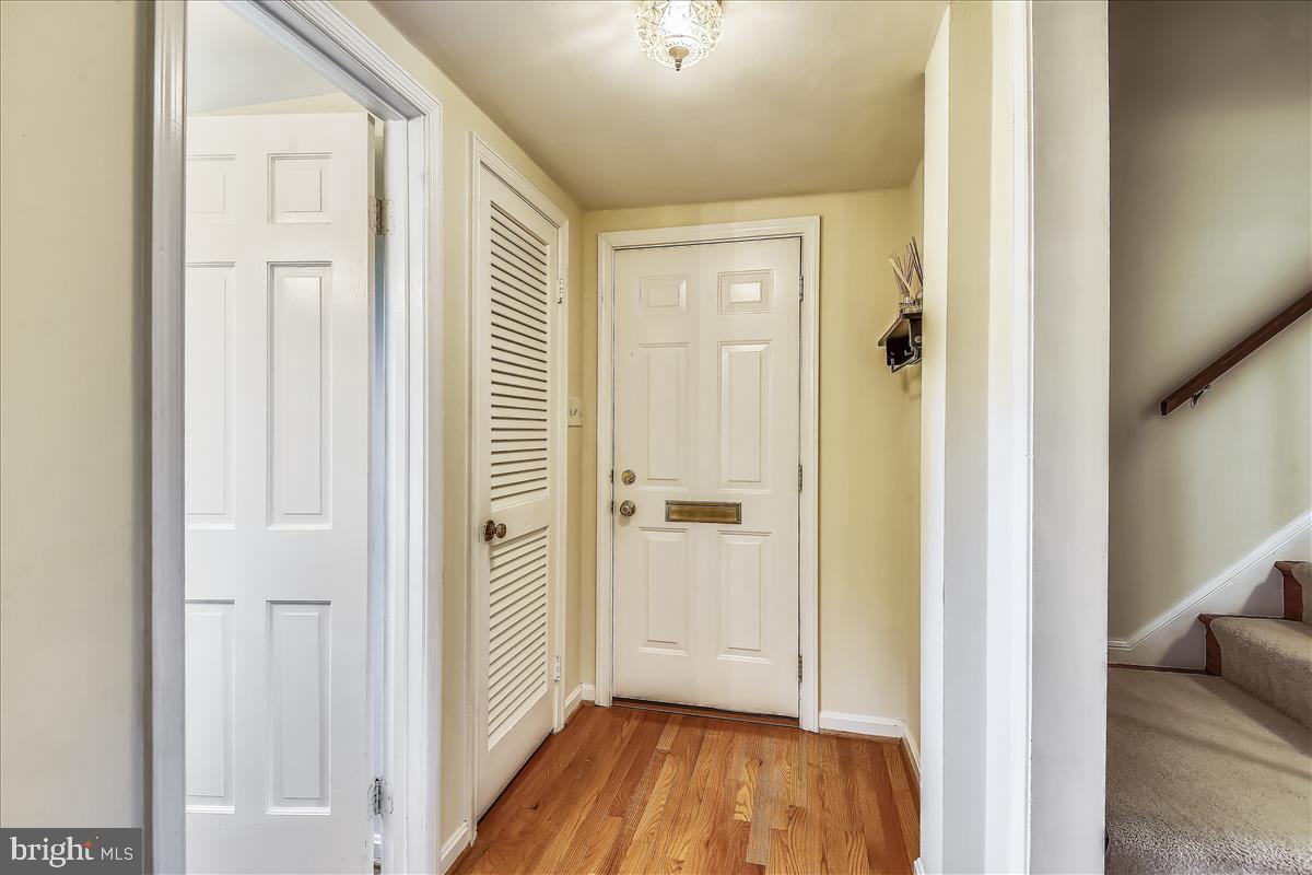6741 Towne Lane Road McLean, VA 22101 - Photo 4 of 46 Gallery Image 4