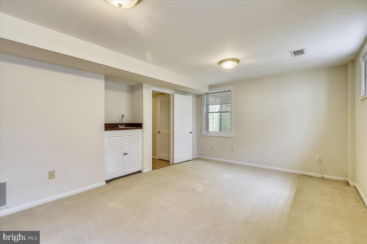 6741 Towne Lane Road McLean, VA 22101 - Photo 32 of 46 Gallery Image 32