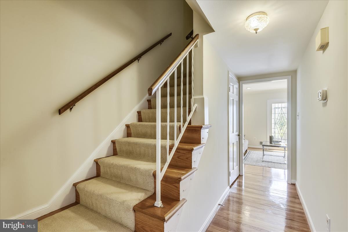 6741 Towne Lane Road McLean, VA 22101 - Photo 5 of 46 Gallery Image 5