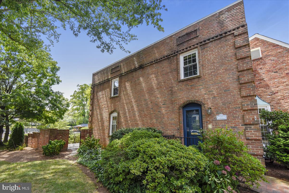 6741 Towne Lane Road McLean, VA 22101 - Photo 41 of 46 Gallery Image 41