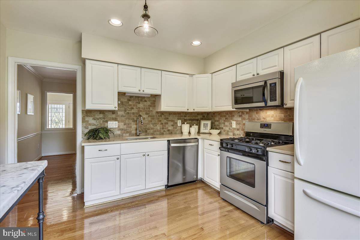 6741 Towne Lane Road McLean, VA 22101 - Photo 6 of 46 Gallery Image 6