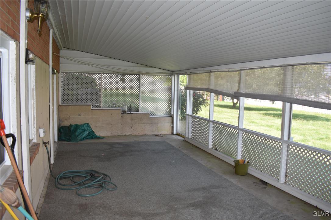 3743 Carter Road Bethlehem, PA 18020 - Photo 4 of 15 Gallery Image 4
