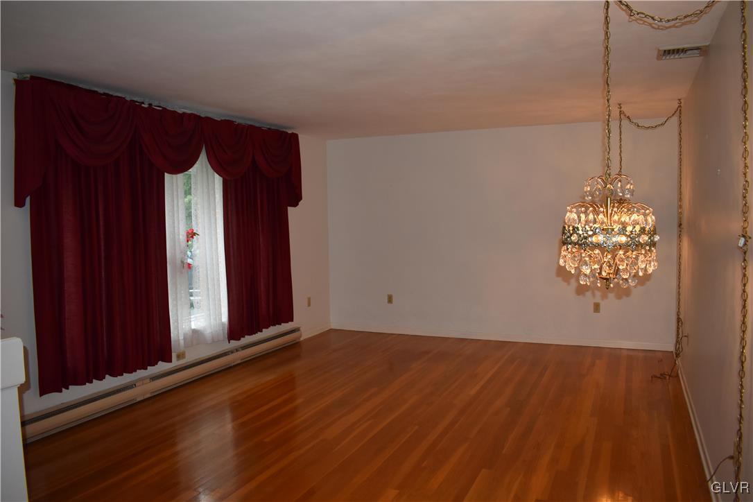 3743 Carter Road Bethlehem, PA 18020 - Photo 5 of 15 Gallery Image 5