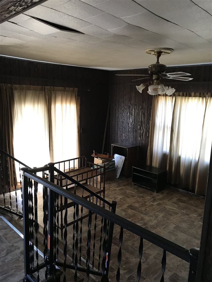 11474 North Produce Road Oaktown, IN 47561 - Photo 4 of 11 Gallery Image 4