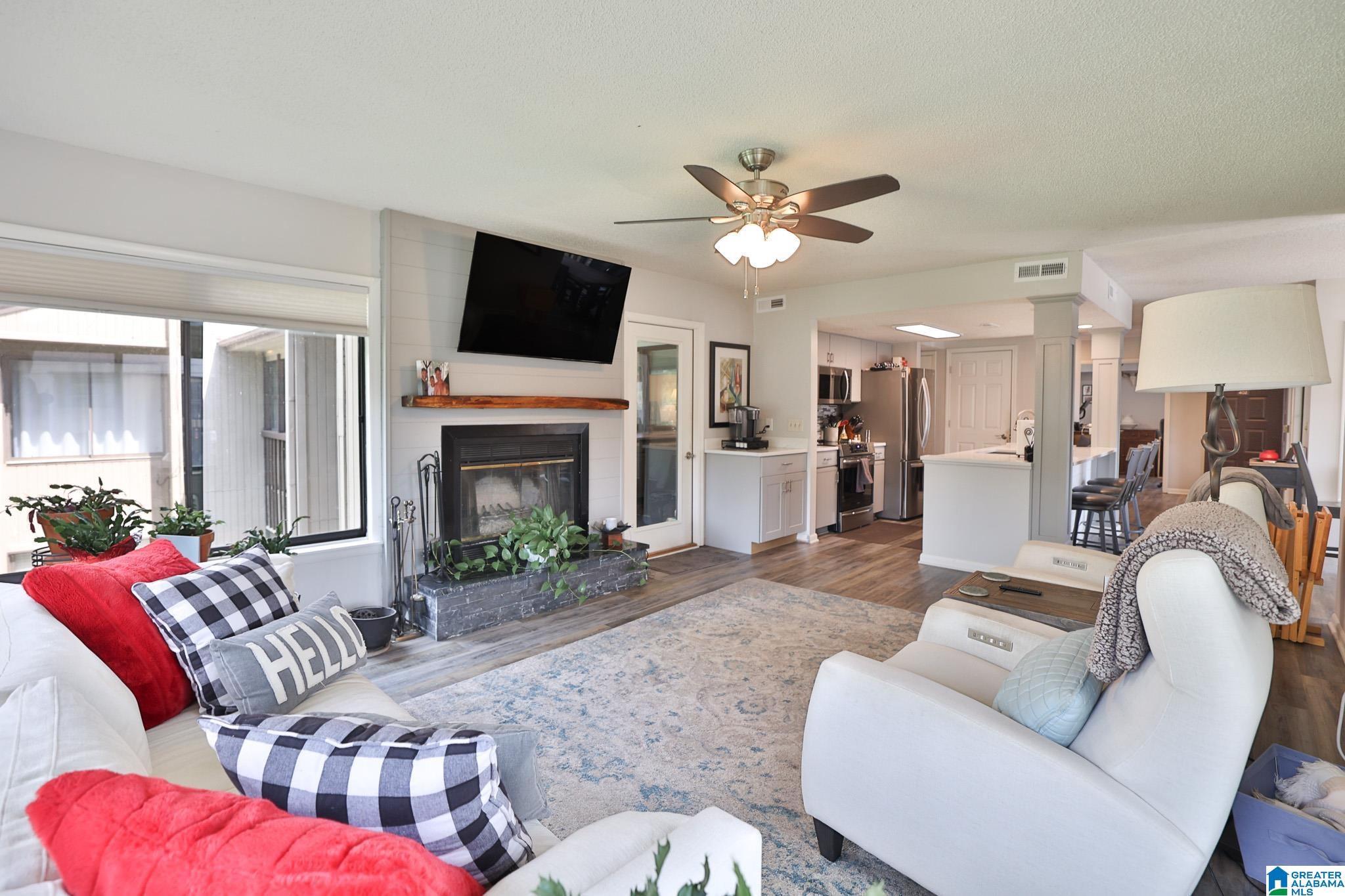 402 Paradise Isle, Unit 402 Riverside, AL 35135 - Photo 22 of 51