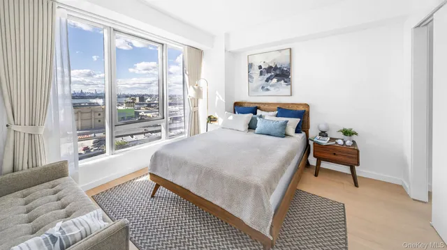 $908,000 | 33-71 Prince Street, Unit 6C | Flushing