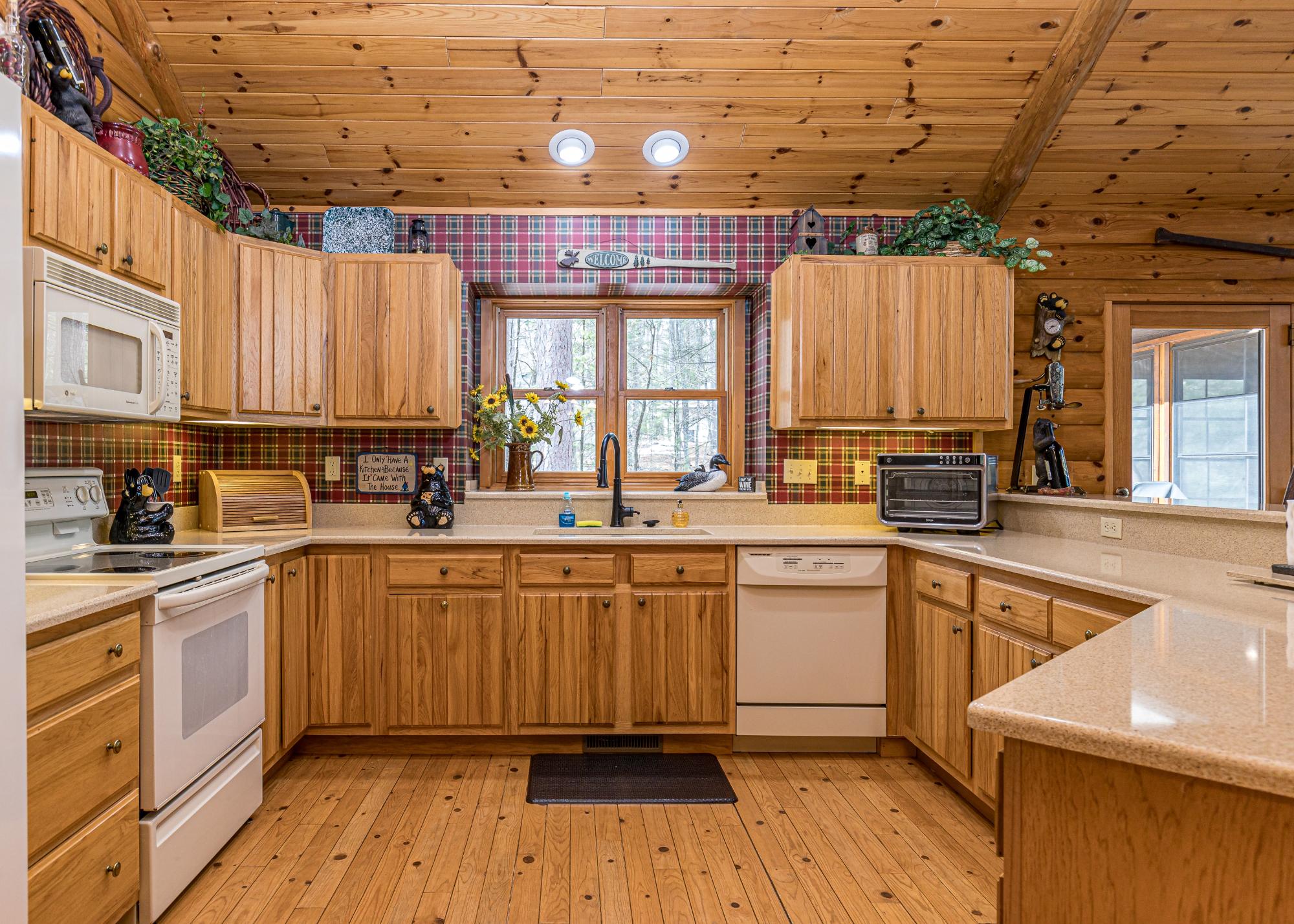 10140 Cove Road Minocqua, WI 54548 - Photo 15 of 32 Gallery Image 15