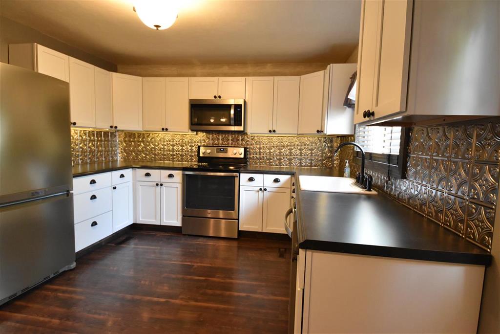 416 Bloomington Road Brownstown, IN 47220 - Photo 7 of 31 Gallery Image 7