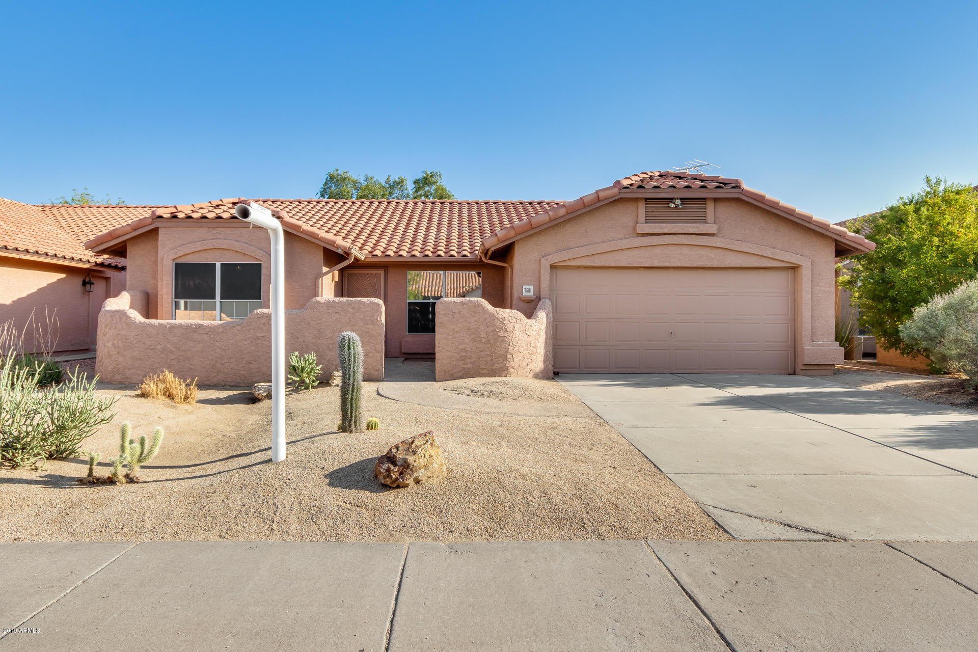 7601 West Redfield Road Peoria, AZ 85381 - Photo 2 of 35 Gallery Image 2