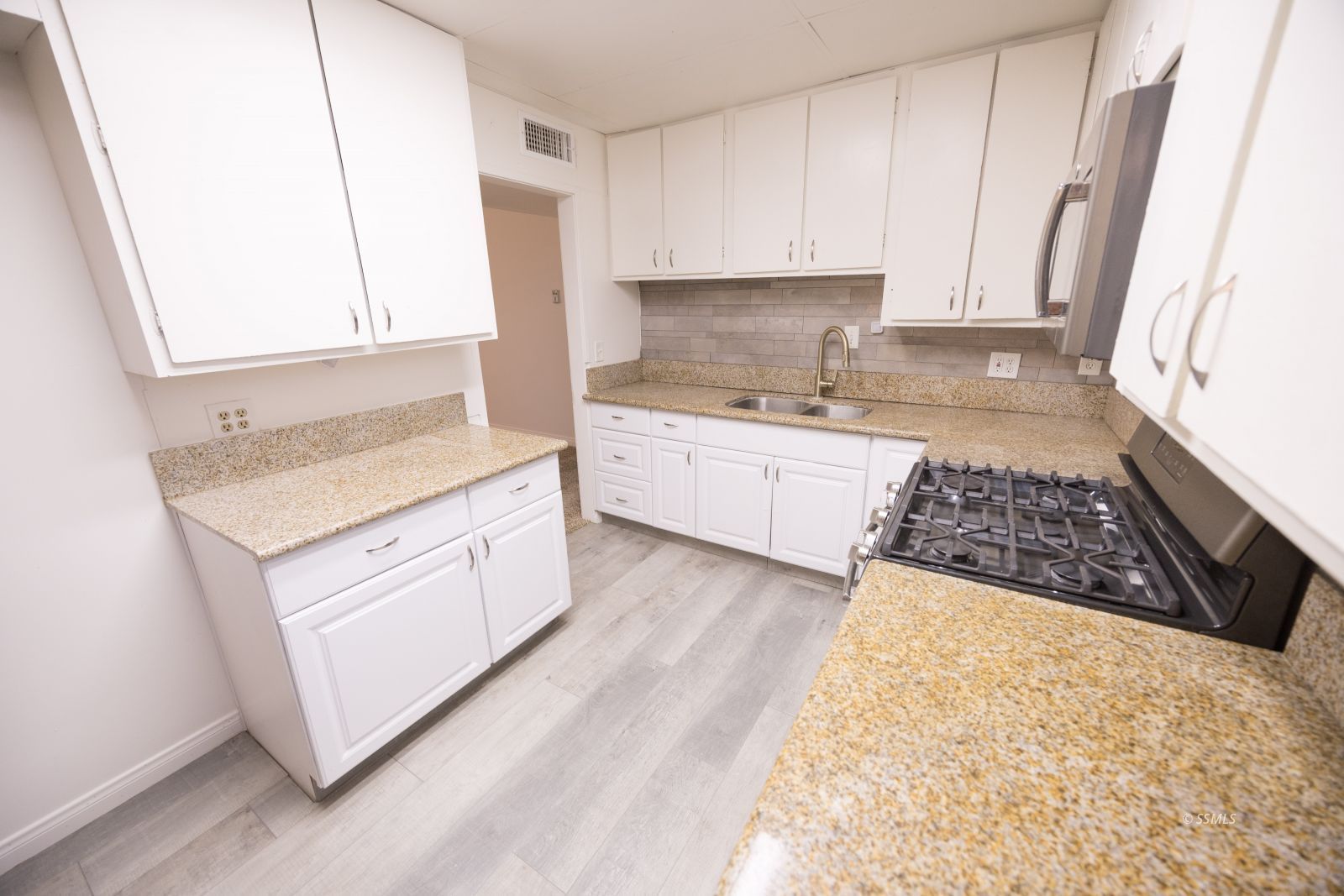 420 North Nevada Street Ridgecrest, CA 93555 - Photo 13 of 42 Gallery Image 13