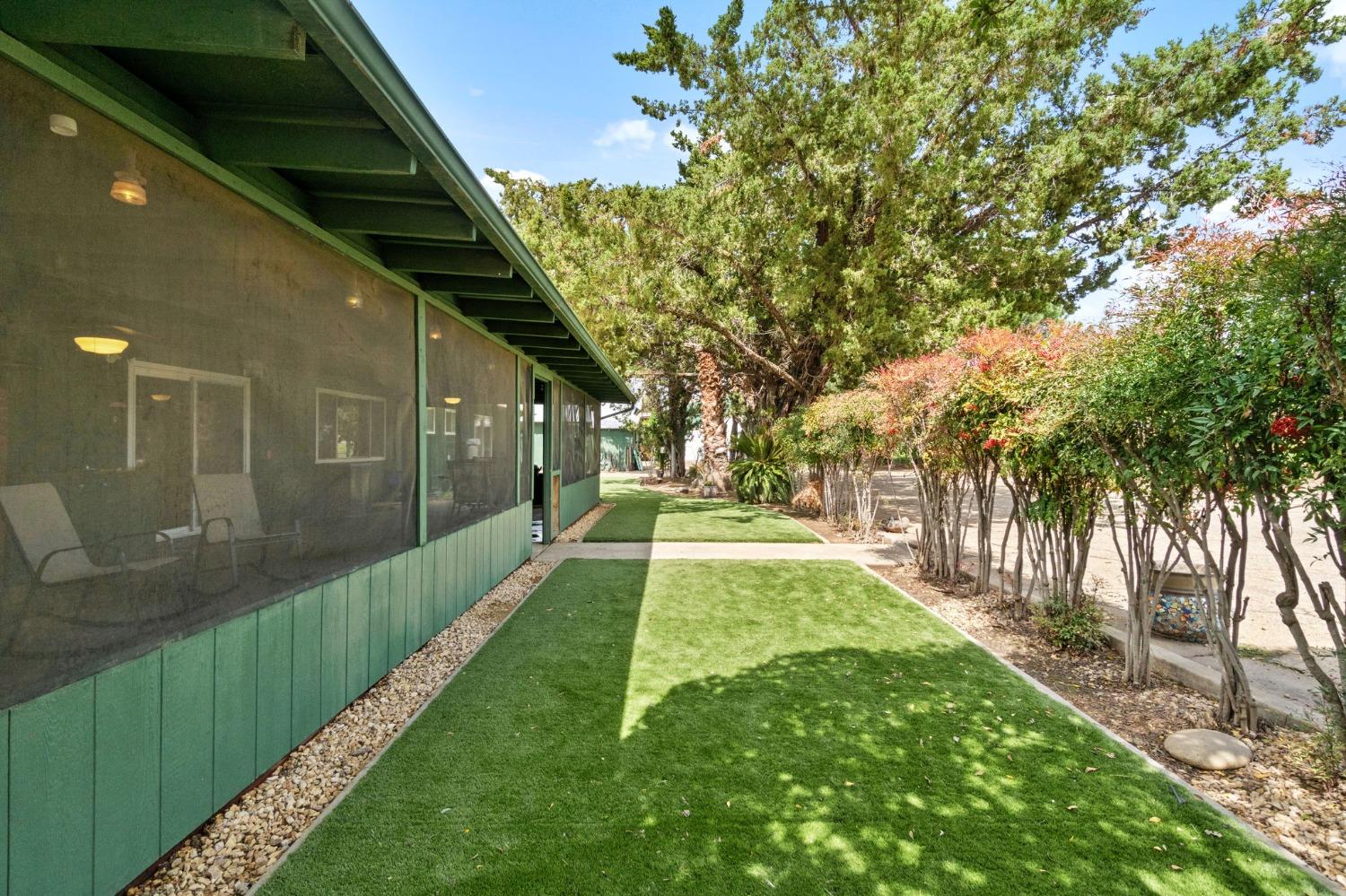 2244 Tivy Valley Road Sanger, CA 93657 - Photo 31 of 44 a view of yard with green space