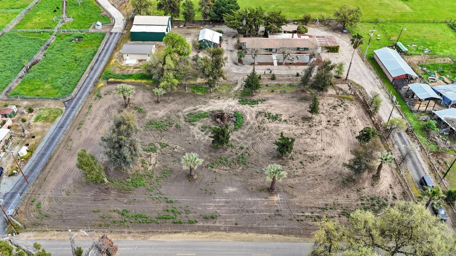 2244 Tivy Valley Road Sanger, CA 93657 - Photo 39 of 44 a view of outdoor space