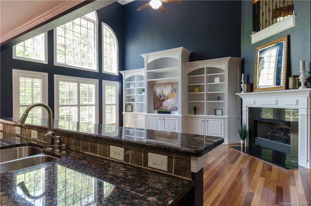 17023 Turtle Point Road Charlotte, NC 28278 - Photo 16 of 44 Gallery Image 16