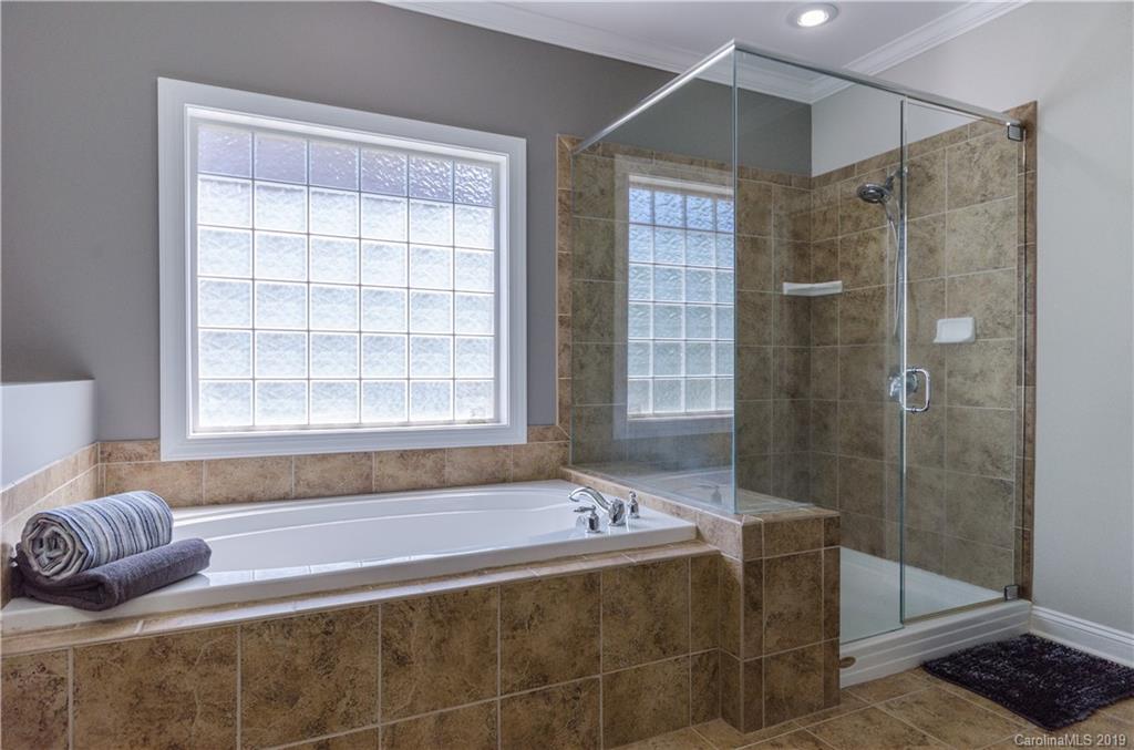 17023 Turtle Point Road Charlotte, NC 28278 - Photo 21 of 44 Gallery Image 21