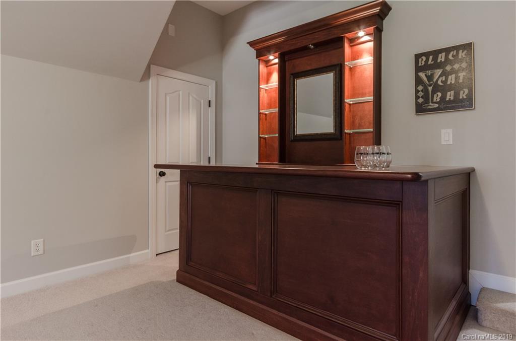17023 Turtle Point Road Charlotte, NC 28278 - Photo 31 of 44 Gallery Image 31