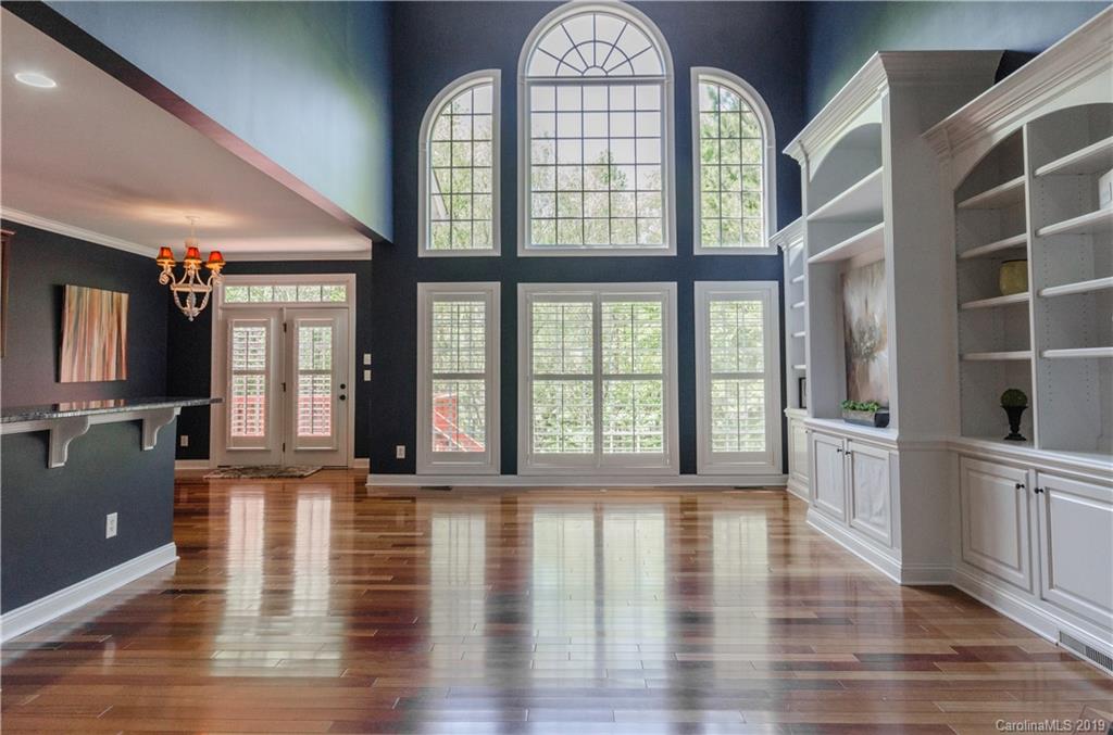 17023 Turtle Point Road Charlotte, NC 28278 - Photo 6 of 44 Gallery Image 6